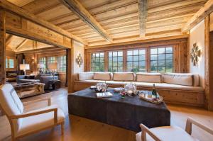 Elegant Alpine Chalet with Spa