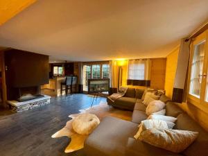 Charming Chalet With Splendid Views Near Gstaad