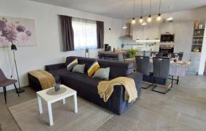 Villa Lana - Cabrunici by Villas Guide