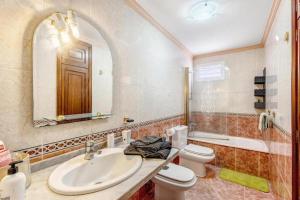 3 Bed-room & wifi-Radazul -Sea View and balcony