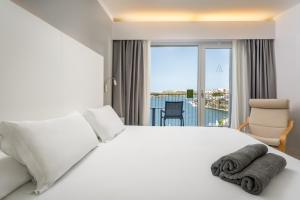 ARTIEM Carlos - Adults Only