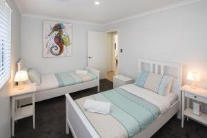 Frangapanis- WIFI, Secure yard, Fire Place