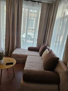 Charming Ground Floor Aprt In Old Sofia