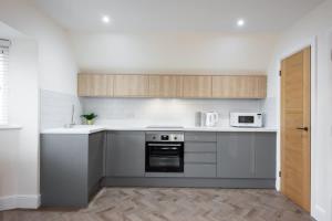 8 The Royal Serviced Apartments ,Harwich, One Bed Parking, Fast Wifi, Space Apartments