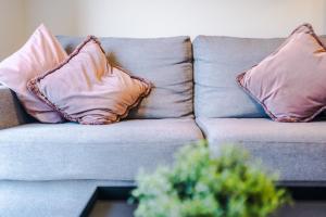 High End 2 Bedroom with Parking and City Access