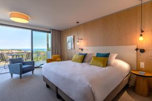 Hotels Les Jardins Du Cedre : photos des chambres