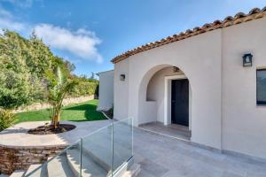 Villas REF 2144 - Cannes Californie- Villa for rent : photos des chambres