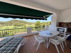 HULME B19 by SOM Menorca