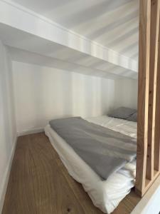 Appartements Studio Mezzanine Cozy - 4 pers - Gare & Centre : photos des chambres