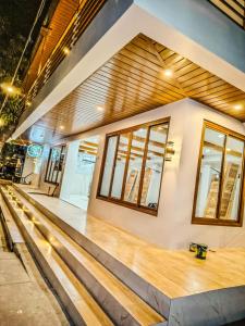 The Tree House - Govantes Guesthouse