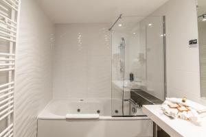 Hotels Le Lodge Brit Hotel Strasbourg Zenith : photos des chambres