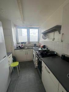 Wapping Hideaway -Double Room with shared bathroom Near Central London, 8 minutes to Wapping station, for 2 people