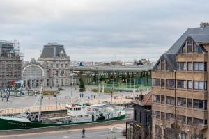 Huswell - New Penthouse with City & Harbour Views