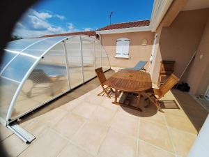 Maisons de vacances Gite avec piscine privee : photos des chambres