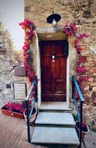 Lovely 2 Bedroom in San Gimignano Historic Center