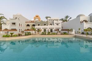 Grand Makadi - Couples and Families Only