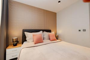 Central Apartments - Brand-New Designer Rooms - Elevator Access - Steps from Taksim & Seaside