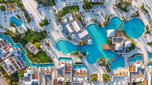 Grand Makadi - Couples and Families Only