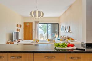 Casa das Pedras Pretas - By WeHost