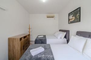 Casa 1Q c churrasq. garagem em Penha JCS0004