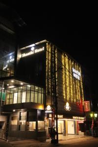 Shanthi Tourist Home