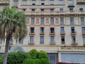 Appartements Spacieux 3P dans palace calme, vue mer a Menton - FR-1-196-385 : photos des chambres
