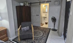 Upstairs R-4 Self Catering Unit