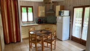 Chalets Mas d-Ambayrac chambres d- hotes et gites : photos des chambres