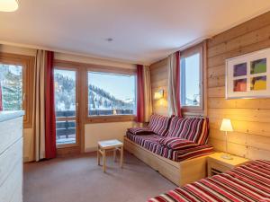 Appartement confortable avec balcon ensoleillé et parking couvert - FR-1-351-213