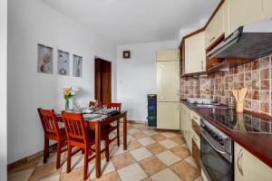 Mokotów Apt - 10th Floor, 52m2 - by Rentujemy