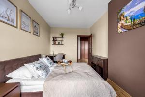 Mokotów Apt - 10th Floor, 52m2 - by Rentujemy