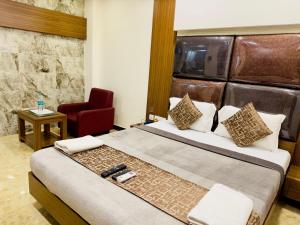 Sheraton Grande at Puratchi Thalaivar Dr MGR Central Railway Station