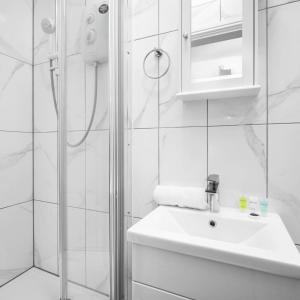 Stylish Apartment - High Speed Internet & Free Netflix - Near City Centre - 2MR