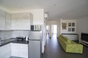 Modern Family 2 BR Apartment in Residential Area