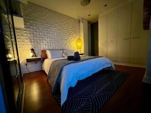 Chic 1 Bedroom City Centre Apartment