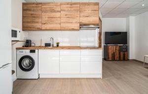 1 Bedroom Stunning Apartment In Grao De Castellon