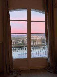 Villas Beautiful 5 bed villa, large pool and views : photos des chambres