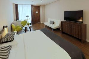 Adresa Suites