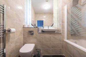 Hawthorns Apartments