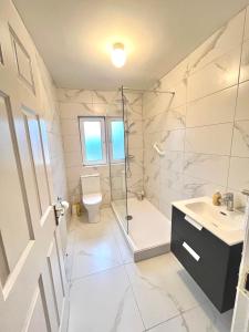 Seaside Stay in Cobh