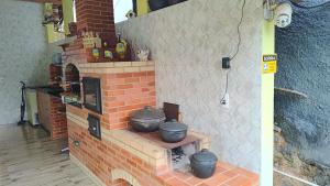 Casa Aconchegante 500m Praia de Setiba- Guarapari ES, Wi-fi, enxoval completo, lugar tranquilo para grupo de famílias, amigos, pets