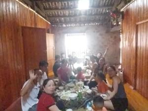 Triệu hoan homestay nhà sàn cổ tại làng đá cổ Khuổi ky