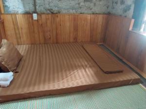 Triệu hoan homestay nhà sàn cổ tại làng đá cổ Khuổi ky