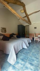 Chalets Mas d-Ambayrac chambres d- hotes et gites : photos des chambres