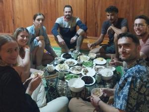 Triệu hoan homestay nhà sàn cổ tại làng đá cổ Khuổi ky