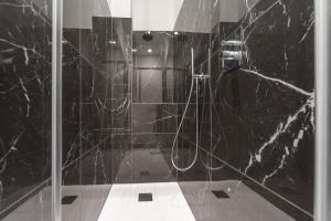 Enora Aapts by Sweett - Sirtori