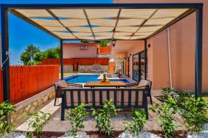 Villa Turalya - Kaş Islamlar Villa with a Pool