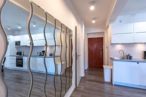 Gems of Budapest - Onyx Suite