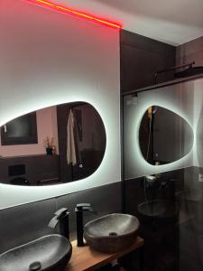 Appartements Jacuzzi, massage et plage ! : photos des chambres