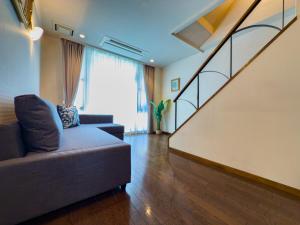 Samurai House Kuromon